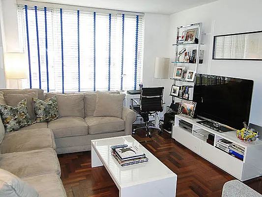 Rented by Boulevard Residentials | media 19