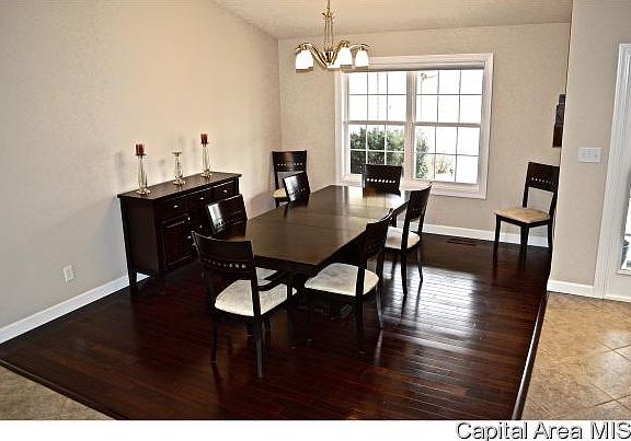 5th image of 806 Williamson Ave