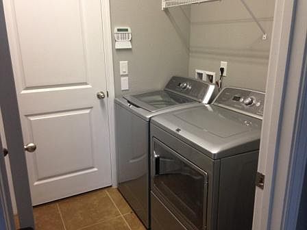 4th image of 180 Longwood St