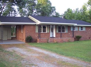 131 Falcon Rd, Rocky Mount, NC 27801