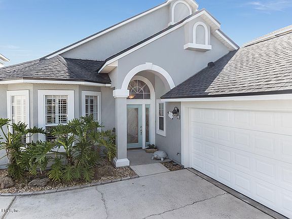 2nd image of 698 Sand Isles Cir