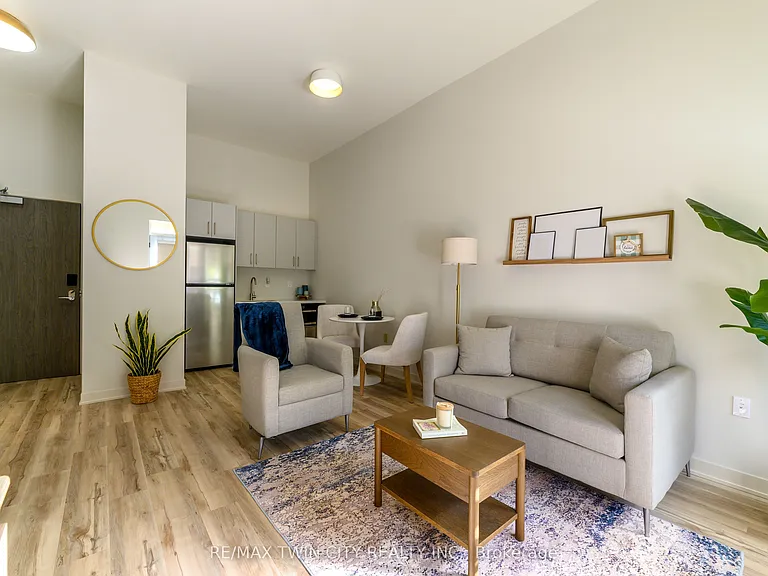 152 N Park St #118 — Photo 5