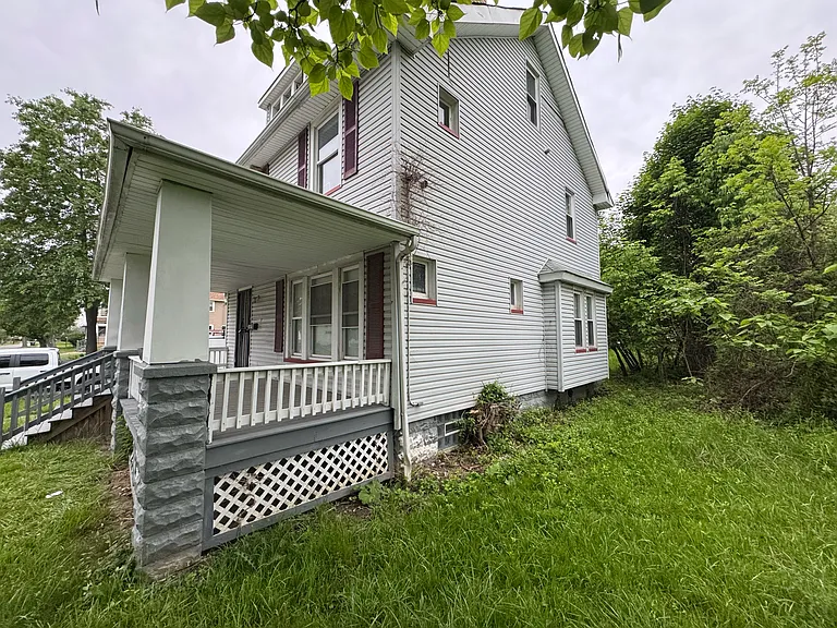 12701 Rexford Ave — Photo 23