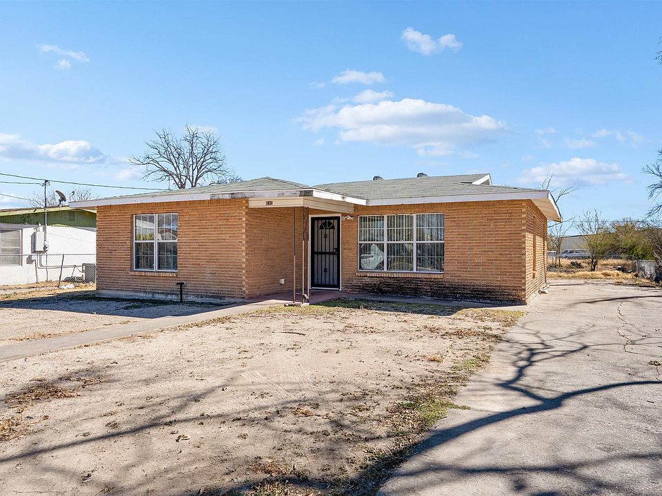 1st image of 810 W 3rd St