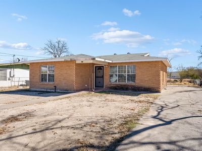 810 W 3rd St, Del Rio, TX, 78840