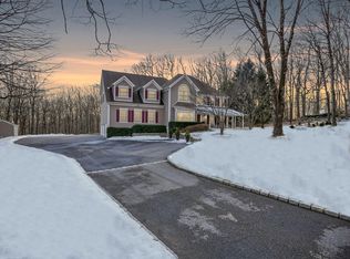 198 Barnegat Rd, Pound Ridge, NY 10576