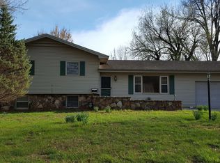 2176 E Barataria St, Springfield, MO 65804