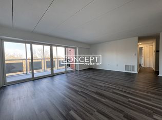 55 Hill Rd #A602, Belmont, MA 02478