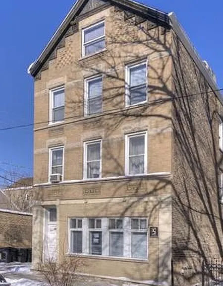 2246 W Belden Ave — Photo 2