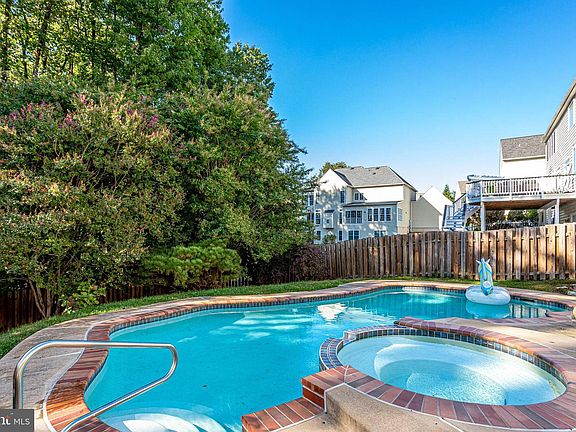 3rd image of 4820 Christie Jane Ln