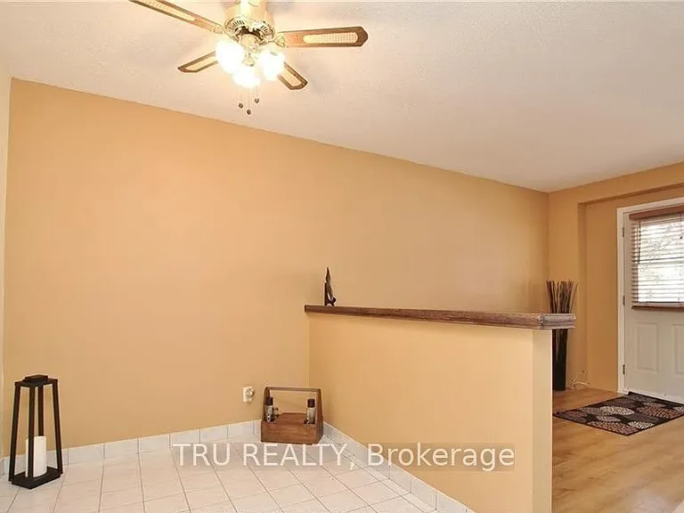 302 Craig Henry Dr #B — Photo 6