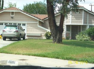 11201 Westfall Ln, Riverside, CA 92505