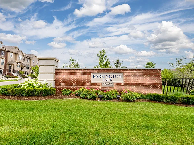 2785 Hartwick Dr — Photo 32