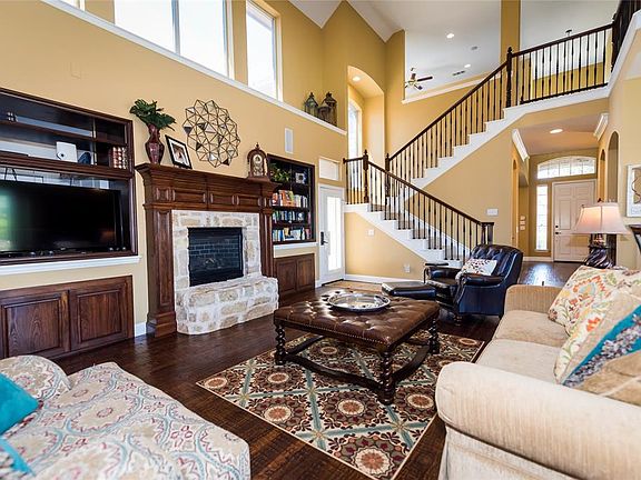 5th image of 6813 Ravenwood Dr