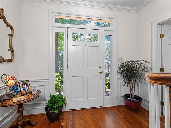 5th image of 3523 Stratford Court