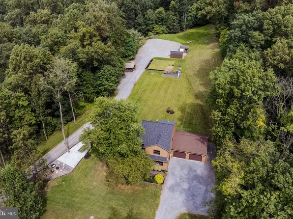 329 Sunnyside Rd, Newmanstown, PA 17073
