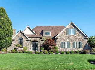 227 Lakeview Dr, Coraopolis, PA 15108