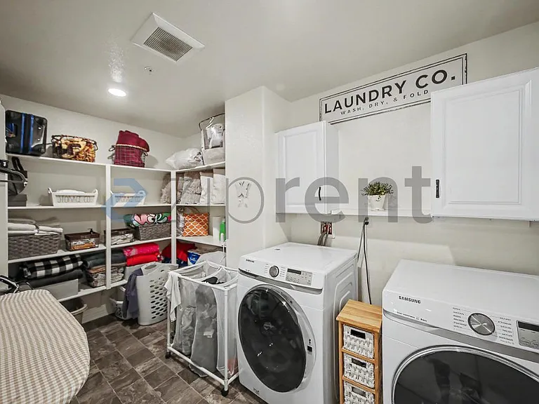 5394 Delaney Way — Photo 34