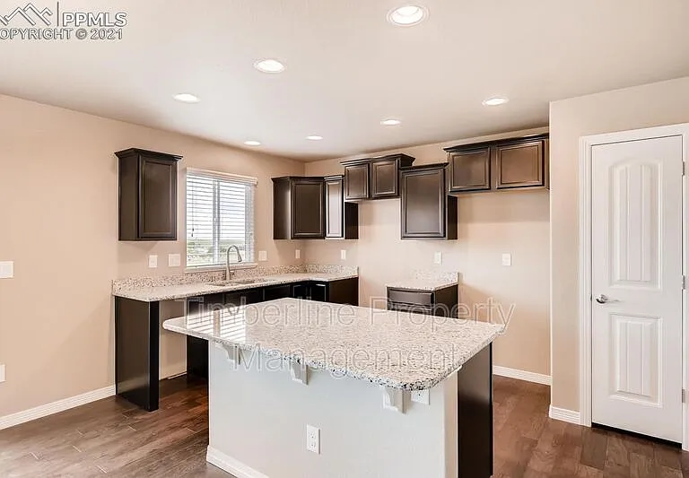 6031 Jorie Rd — Photo 4