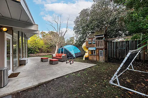 271 Carolina Ln Photo 1
