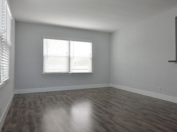3rd image of 3580 S Centinela Ave #3582-3/4