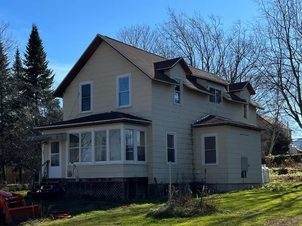 388 Main St, Piercefield, NY 12973