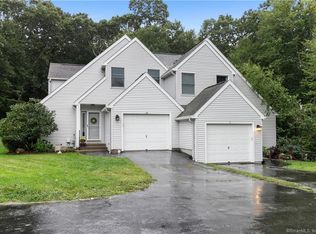 11 Windy Ridge Pl UNIT 11, Waterford, CT 06385