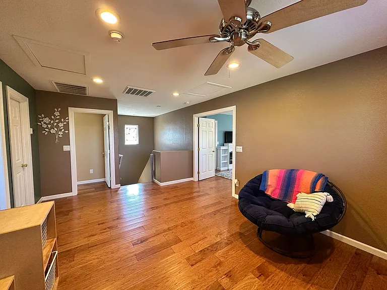 1380 Haven Green Ct — Photo 16