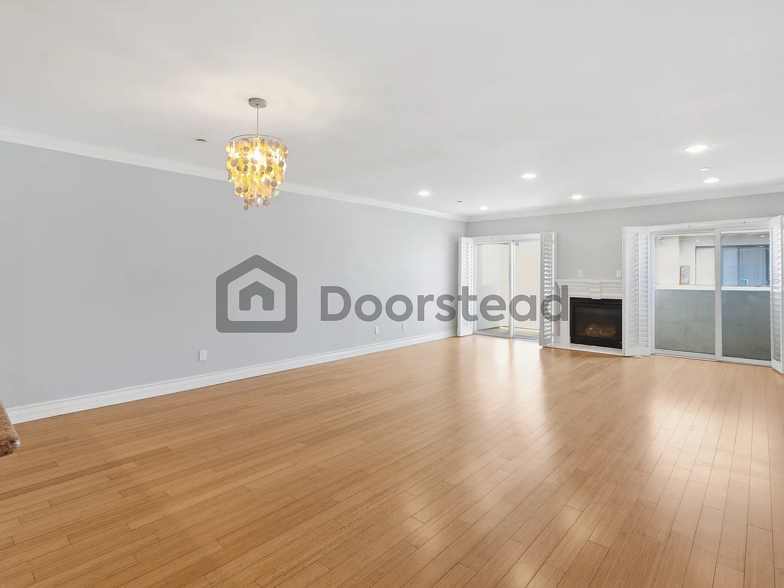 3 bed, 2.5 bath, 1645 sqft, $4,990 — Photo 4