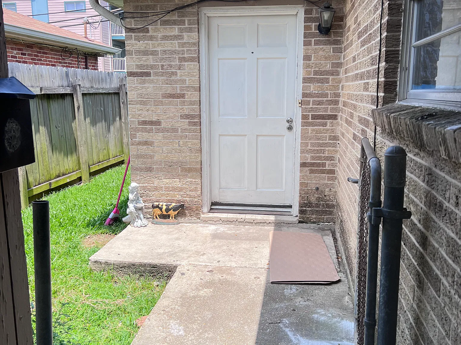 2 bed, 1000 sqft, $1,295 — Photo 3