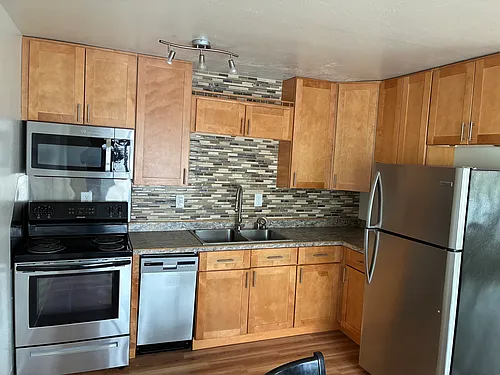 1428 W 25th Ave #6 Photo 1