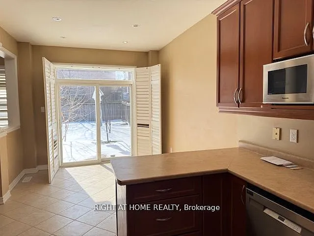 2374 N Ridge Trl — Photo 8
