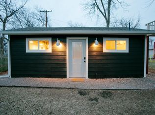 916 Crescent St, Denton, TX 76201