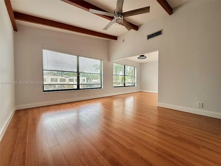 9717 N New River Canal Road 406 #406 — Photo 24