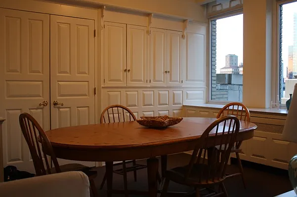 Rented by Luxury Property Group | media 37