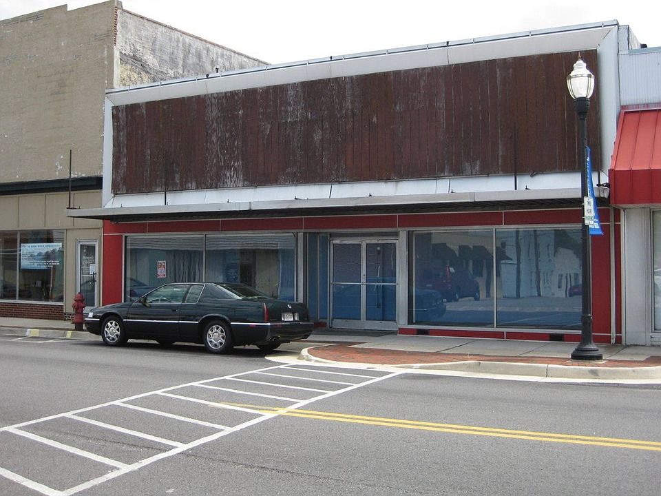 Sale By Auction: 213 W. Danville Street, South Hill, VA 23970