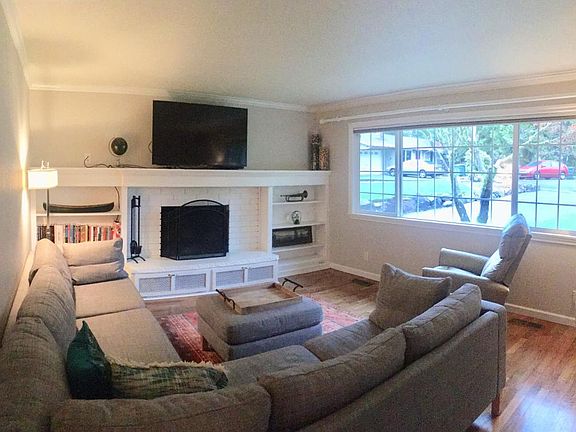 3rd image of 8305 NE 148th Pl