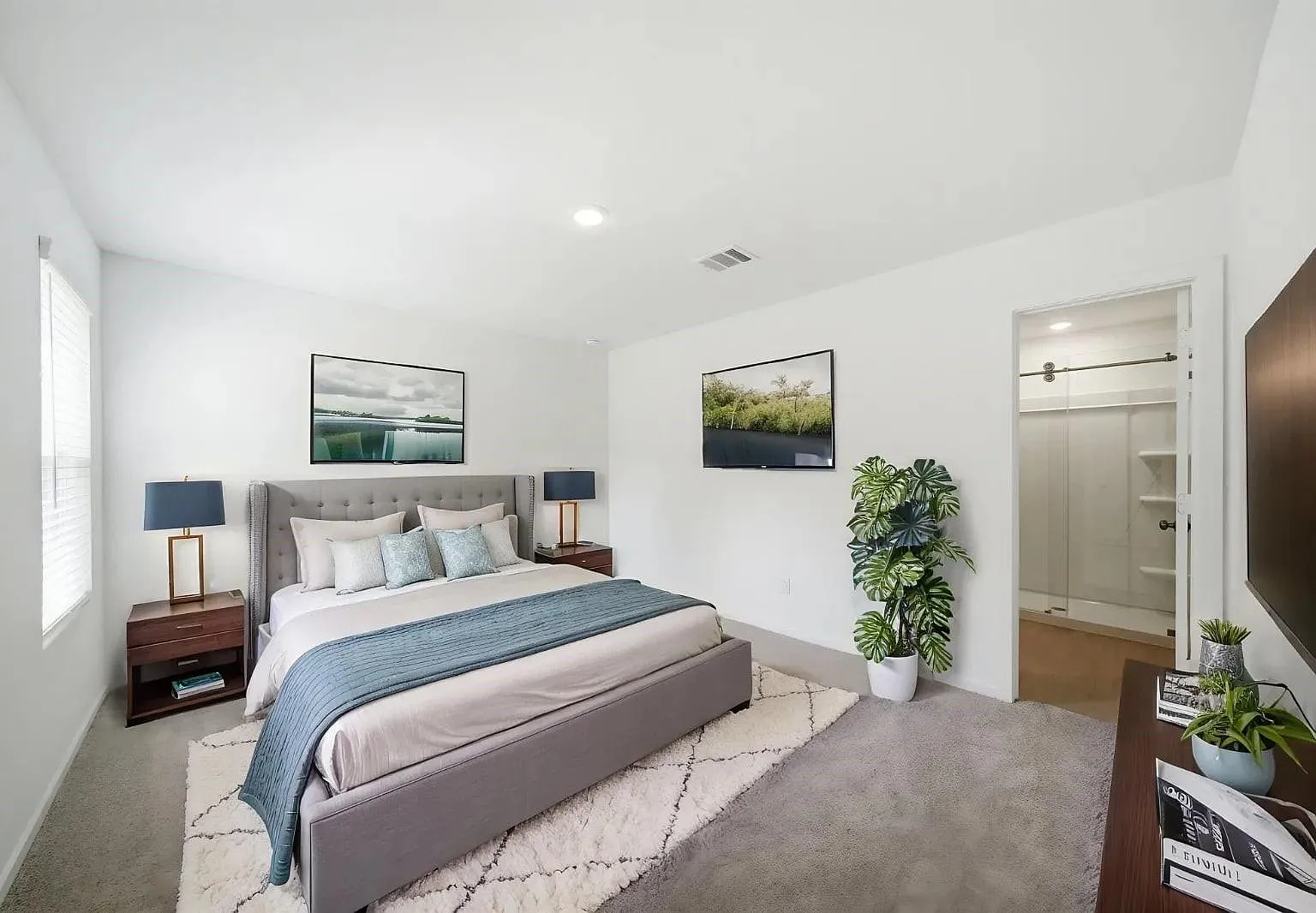 4 bed, 2.0 bath, 1600 sqft, $2,100 — Photo 3
