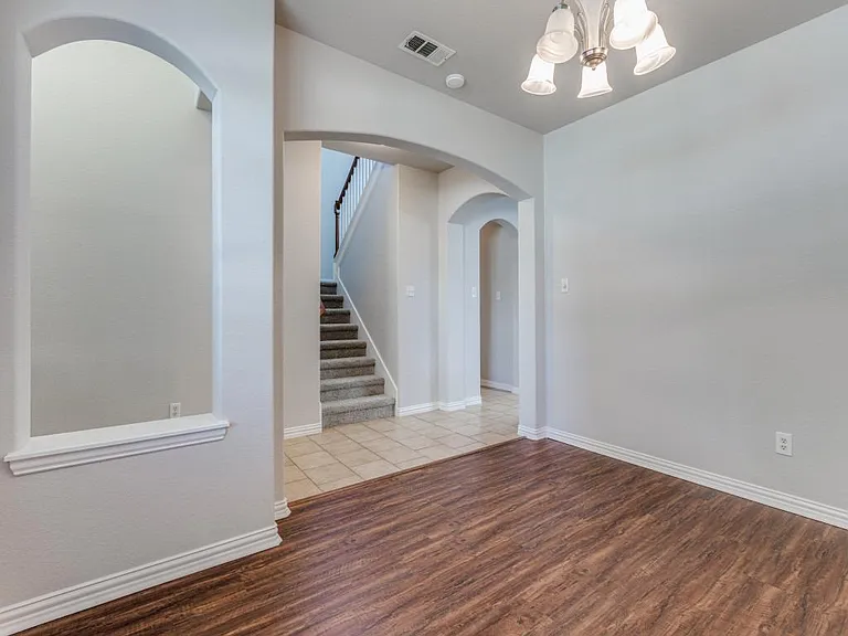 2728 Tangerine Ln — Photo 11