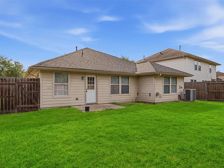 2734 Trinity Glen Ln — Photo 27