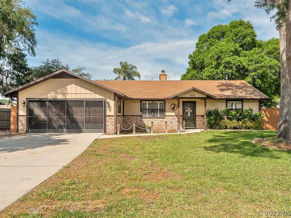 1st image of 1850 Queen Palm Dr