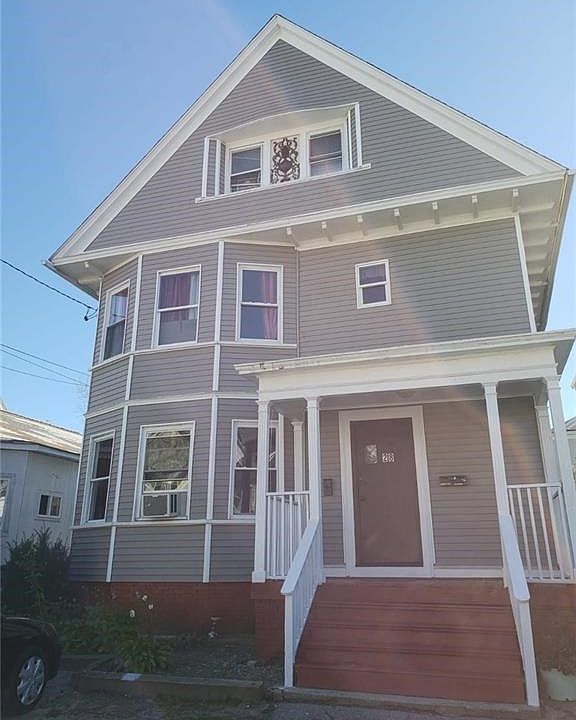 1st image of 28 Marlborough Ave