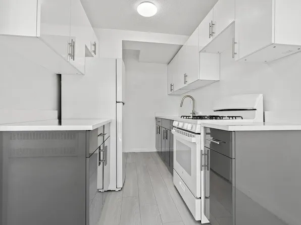 4750 59th St APT 2F, Woodside, NY 11377