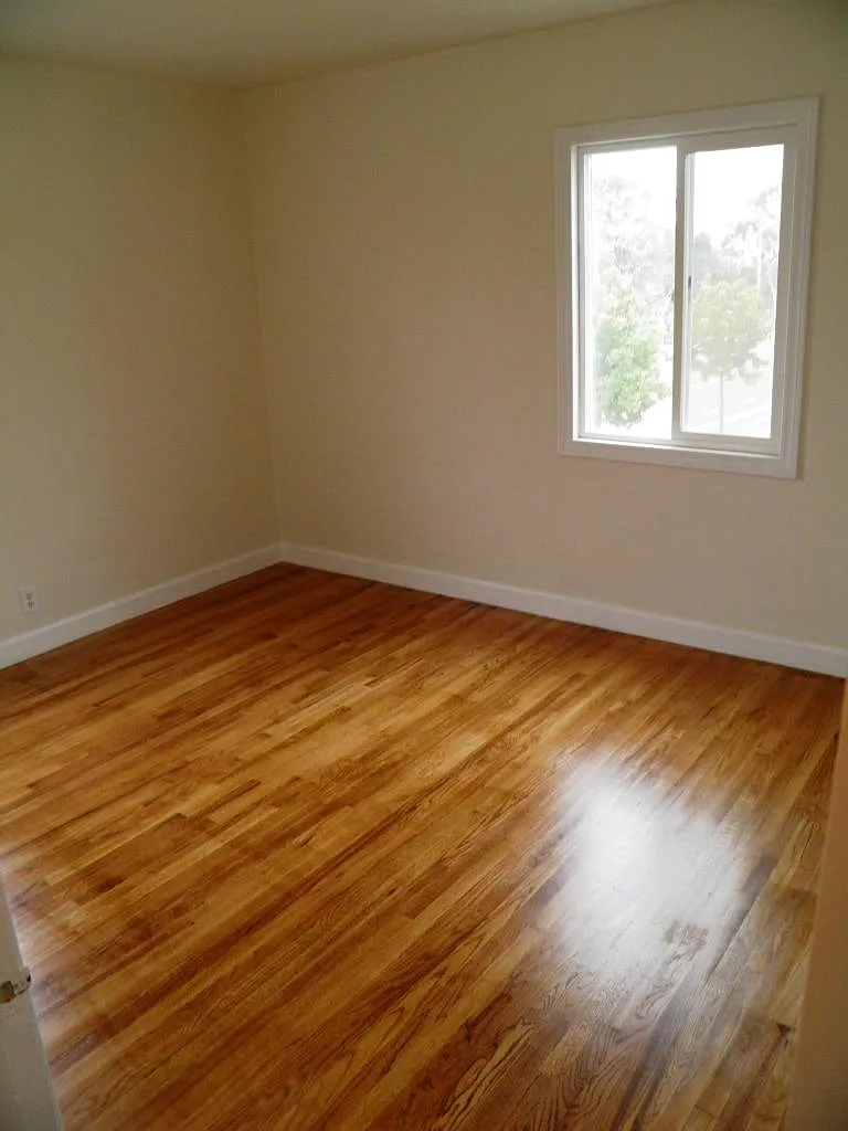 2 bed, 1000 sqft, $3,750 — Photo 4