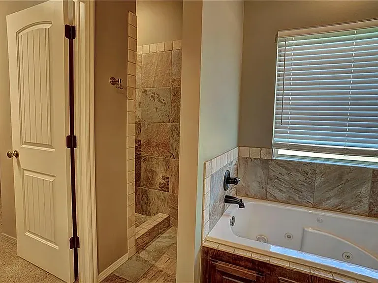 19124 Cottonwood Ct — Photo 16
