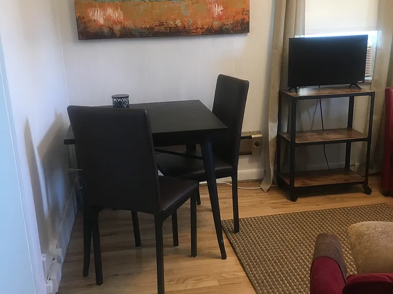 856 E Carter St #4 — Photo 7