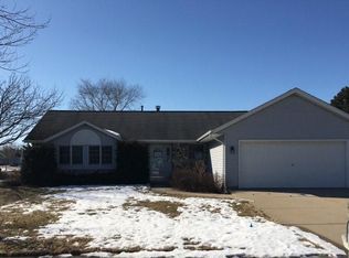 10511 S Shepard Ave, Oak Creek, WI 53154