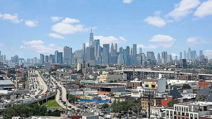 Rented by Tapiro Realty | media 9