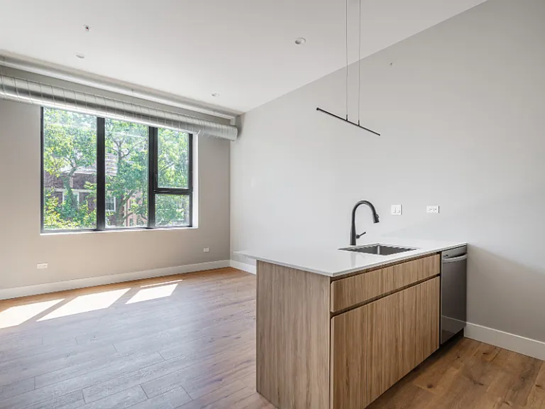 Sixty44 Residences — Photo 17