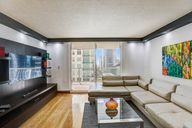 Brickell Bay Dr-001